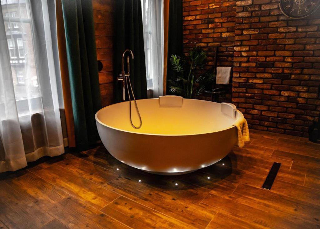 Hotel Oyo The Townhouse Durham Esterno foto
