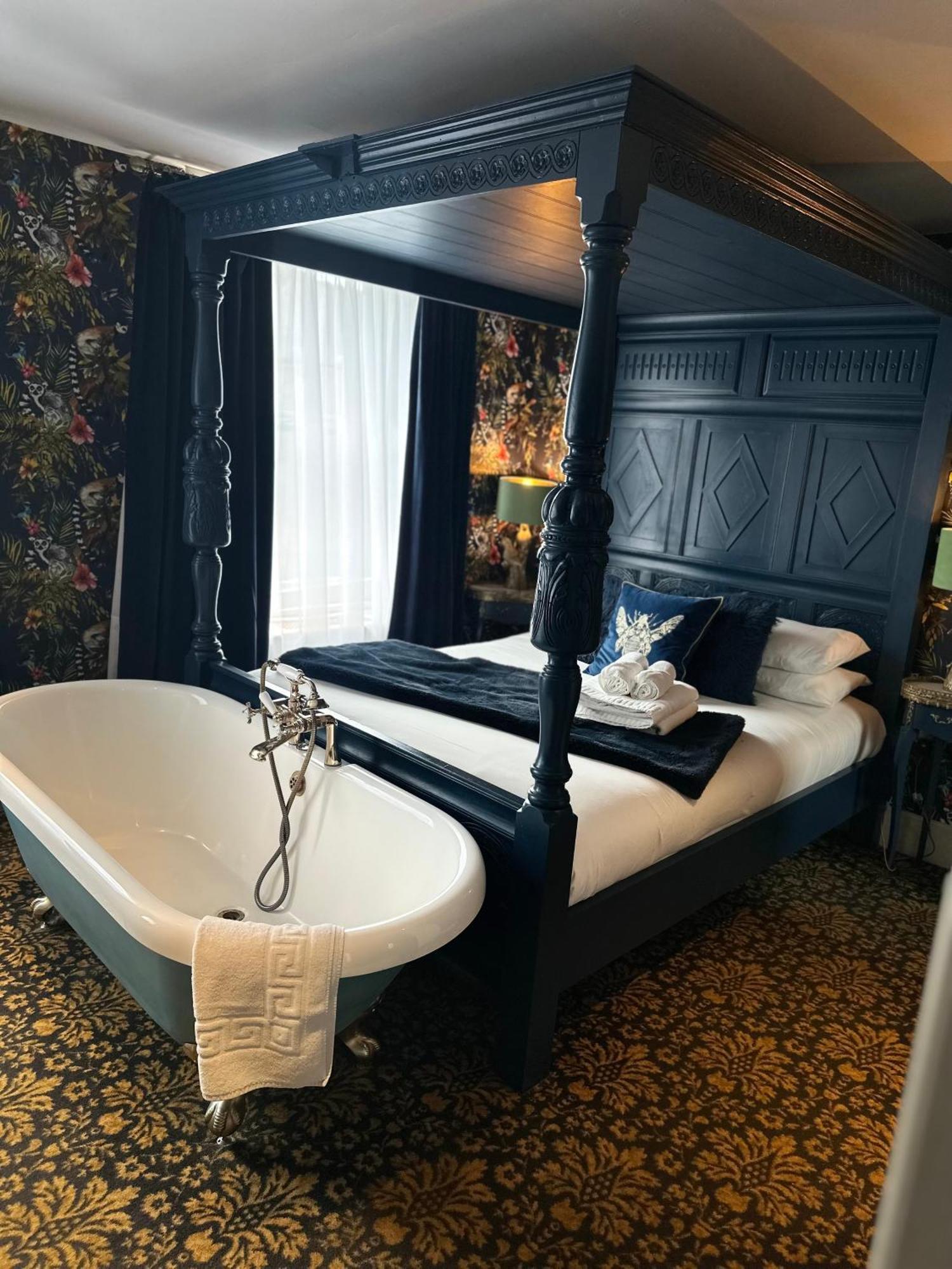 Hotel Oyo The Townhouse Durham Esterno foto